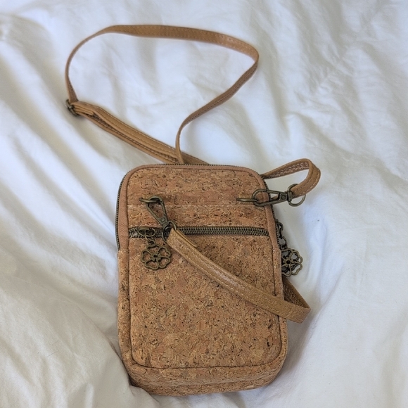 New Bohemian Tan Crossbody Bag -         Super Cute - Picture 2 of 4